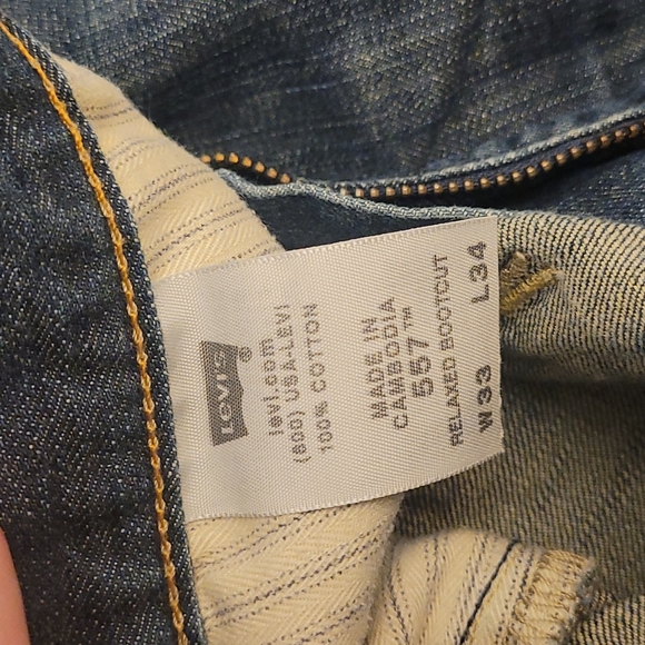 Classic Cut Off Levi's Worn in Jean Shorts - Picture 8 of 11